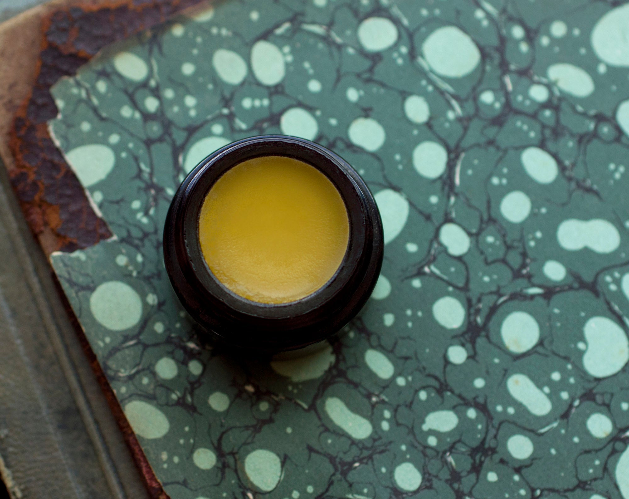 Hedera helix Solid Natural Perfume Round Jar