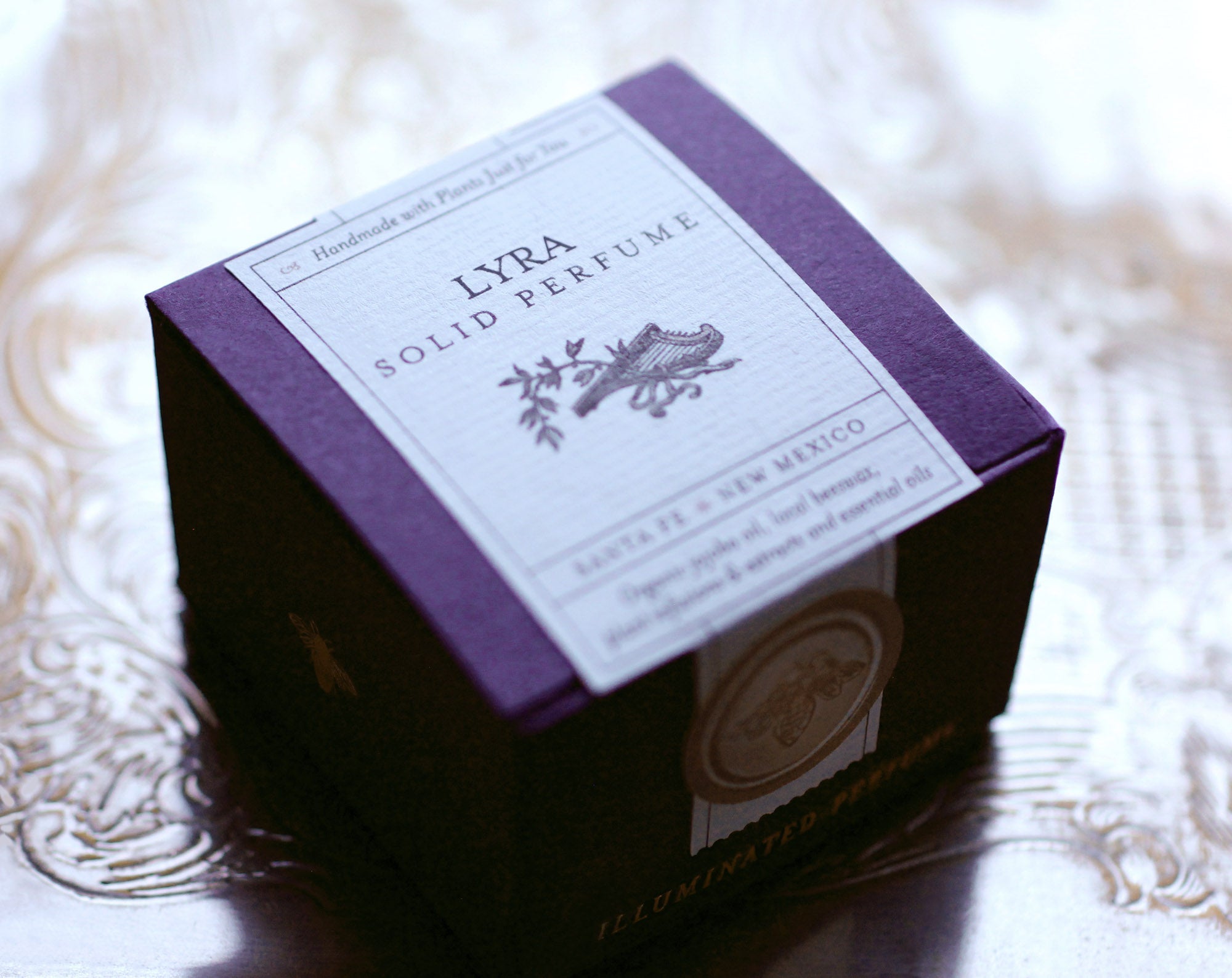 Lyra Solid Natural Perfume in Round Jar