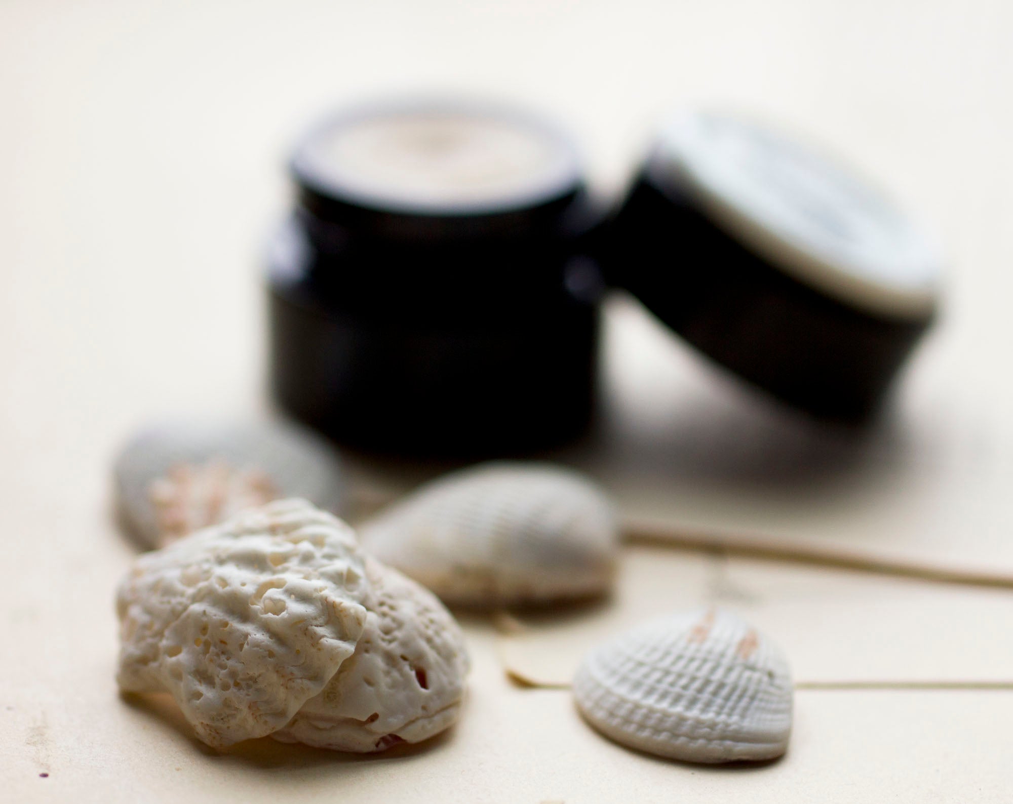 Page 47 Solid Natural Perfume Round Jar
