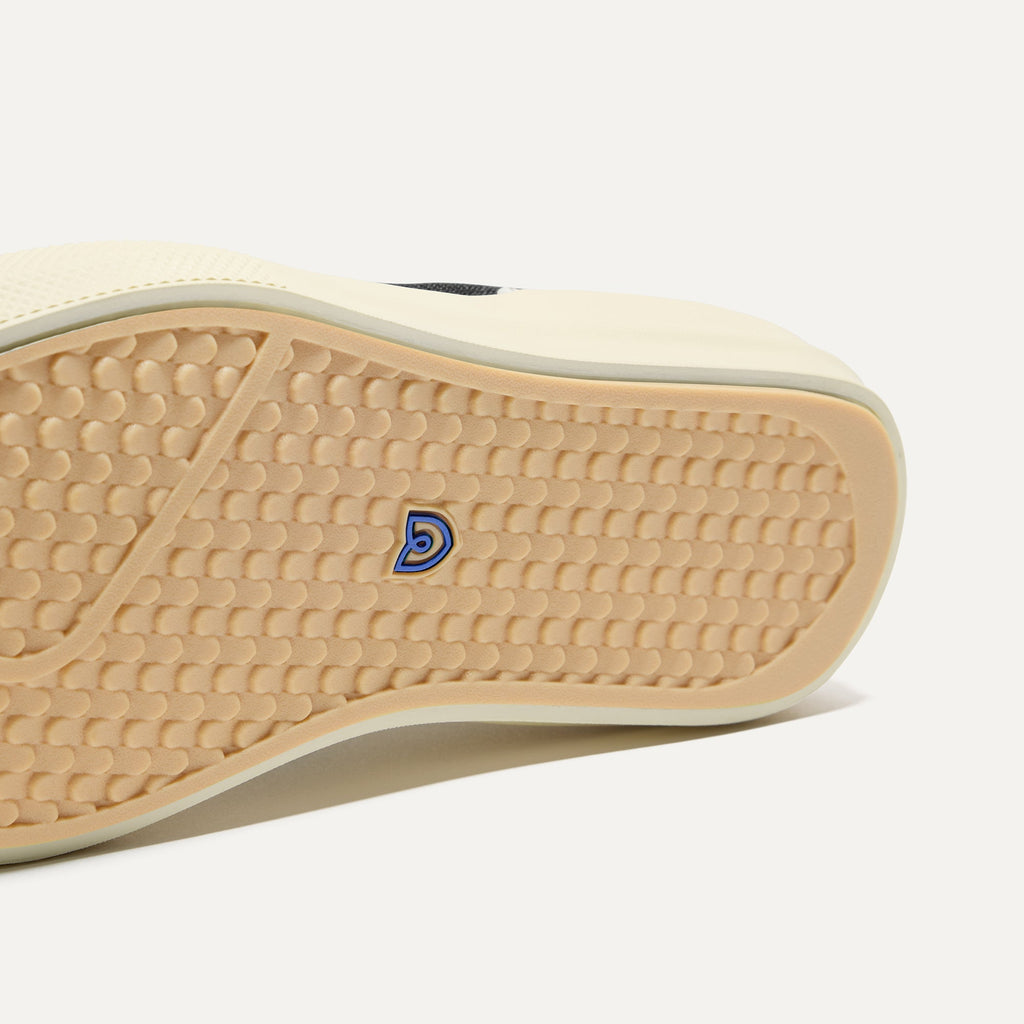 The Women's RS02 Sneaker - Jet