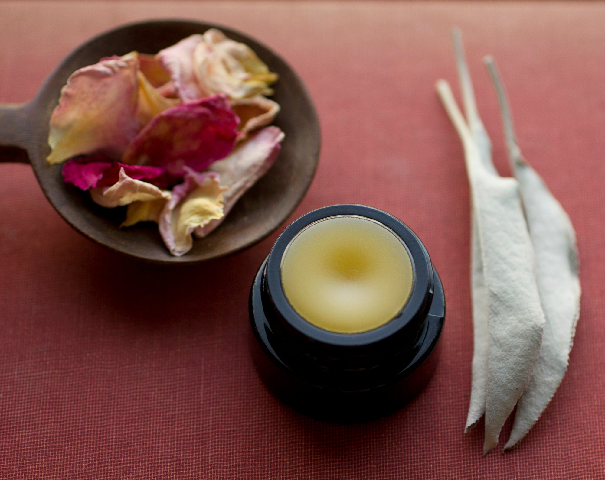 Rosa Solid Natural Perfume in Round Jar
