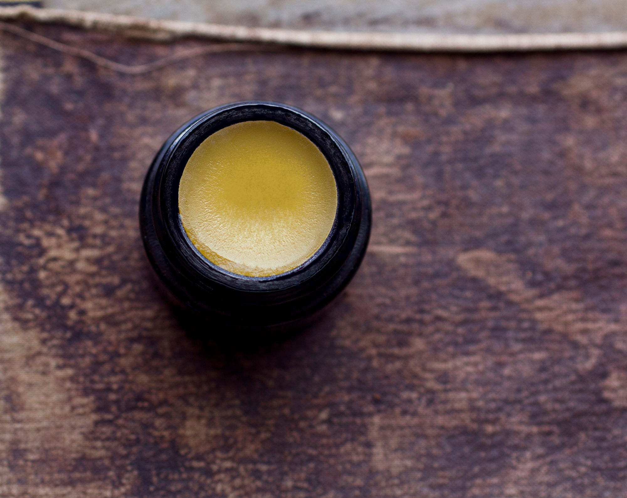 Vera Solid Natural Perfume in Round Violet Jar