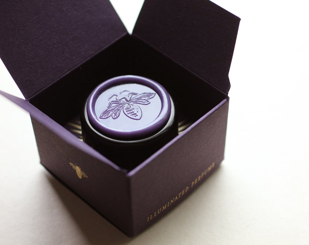 Vera Solid Natural Perfume in Round Violet Jar